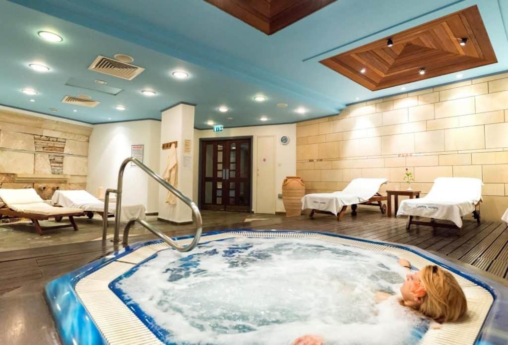 Paphos Gardens Apartment エクステリア 写真