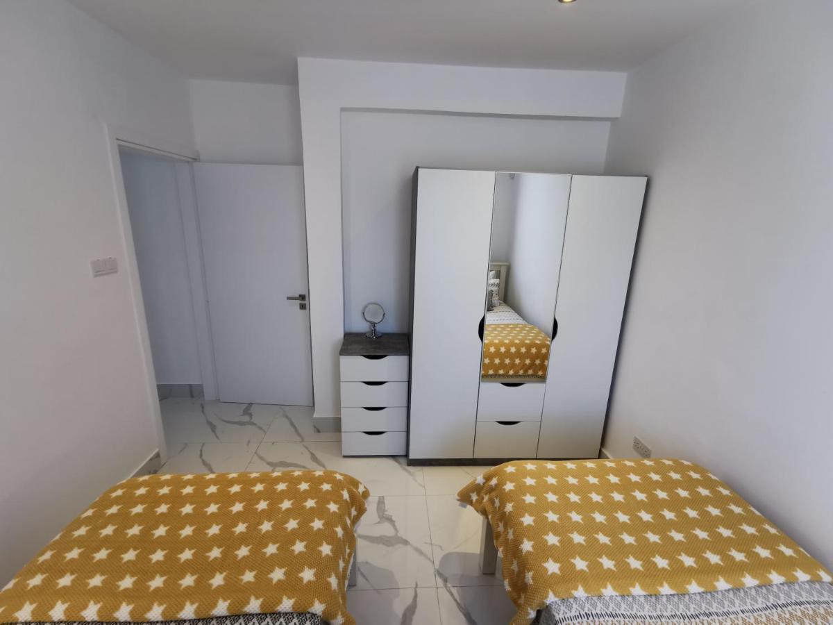 Paphos Gardens Apartment エクステリア 写真
